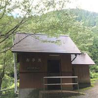 和左又山、大普賢岳 和左又山登山口バス停の登山トイレ