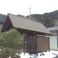 乾徳山登山口の登山トイレ