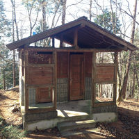 鷹ノ巣山 鷹ノ巣山避難小屋の登山トイレ