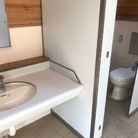 留浦バス停 留浦駐車場 トイレの登山トイレ