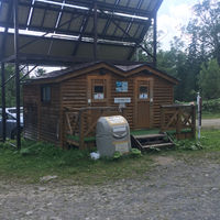 トムラウシ短縮コース登山口の登山トイレ